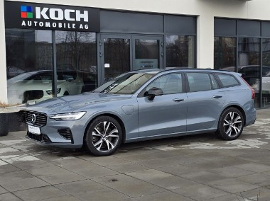 Volvo V60 II Volvo V60 T6 Plug-in AWD R-Design-1