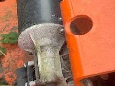 Silniczek wycieraczek JLG-1