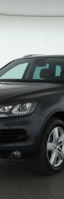 Volkswagen Touareg II , 240 KM, Automat, Skóra, Navi, Xenon, Bi-Xenon, Klimatronic,-3