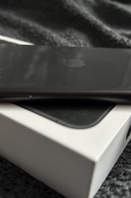 iPhone 11 czarny 64GB-3