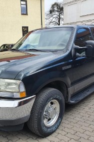 Ford Excursion-2