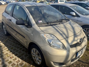 1.3 Benzyna - Salon Polska - ASO Toyota - Kolor Extra-1