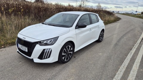 Hybryda 2024 mały przebieg