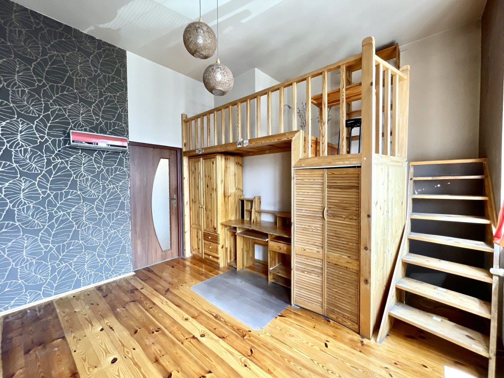 Przestronne mieszkanie - Widok 3