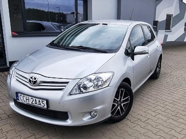 Toyota Auris I-1