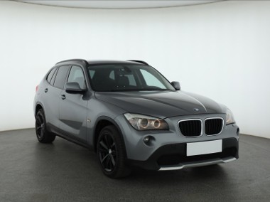 BMW X1 I (E84) , Automat, Xenon, Tempomat, Parktronic,-1