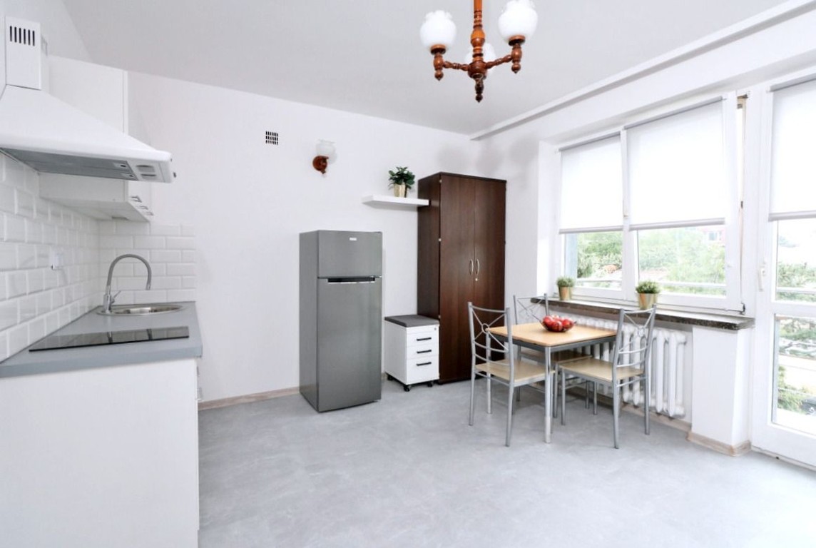 Kawalerka w kameralnym budynku z balkonem - Widok 3
