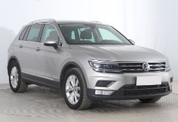 Volkswagen Tiguan , Salon Polska, Serwis ASO, DSG, Navi, Xenon, Bi-Xenon,