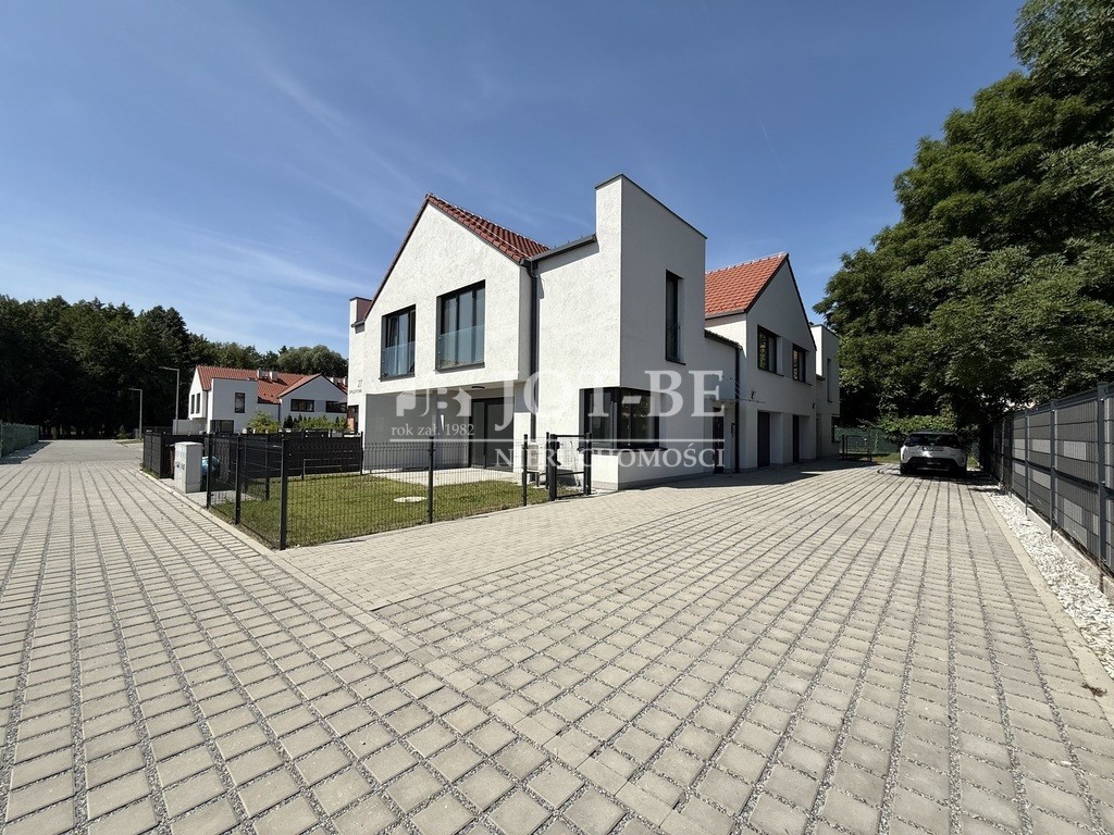 dom na sprzedaż