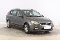 Kia Cee'd I , Klima, Parktronic, Podgrzewane siedzienia,ALU