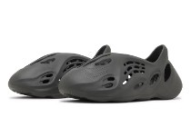 Adidas YEEZY FOAM RUNNER - RnnR Carbon / IG5349