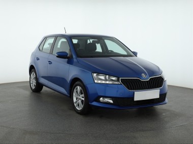 Skoda Fabia III , Salon Polska, 1. Właściciel, Serwis ASO, VAT 23%, Klima,-1