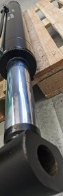 Massey Ferguson 8937 {Cylinder hydrauliczny podnoszenia masztu}-4