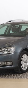 Volkswagen Passat B7 , Automat, Navi, Klimatronic, Tempomat, Parktronic-3