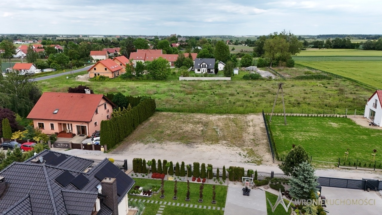 Słoneczna działka budowlana * 900 m² * media - Widok 4