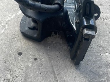 New holland Case zaczep transportowy 32 cm-1