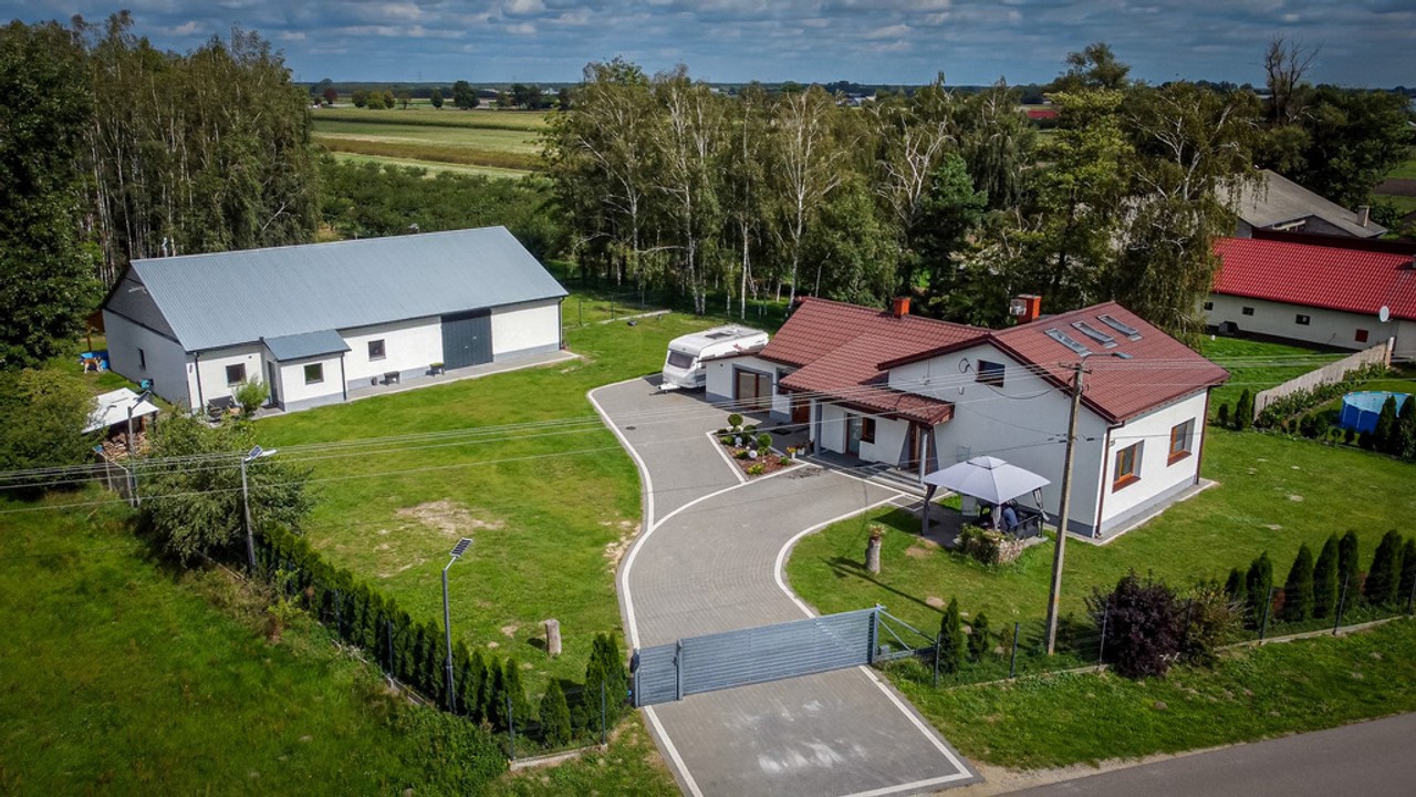 Dom na sprzedaż, 8 pokoi, 190 m², Łyszkowice