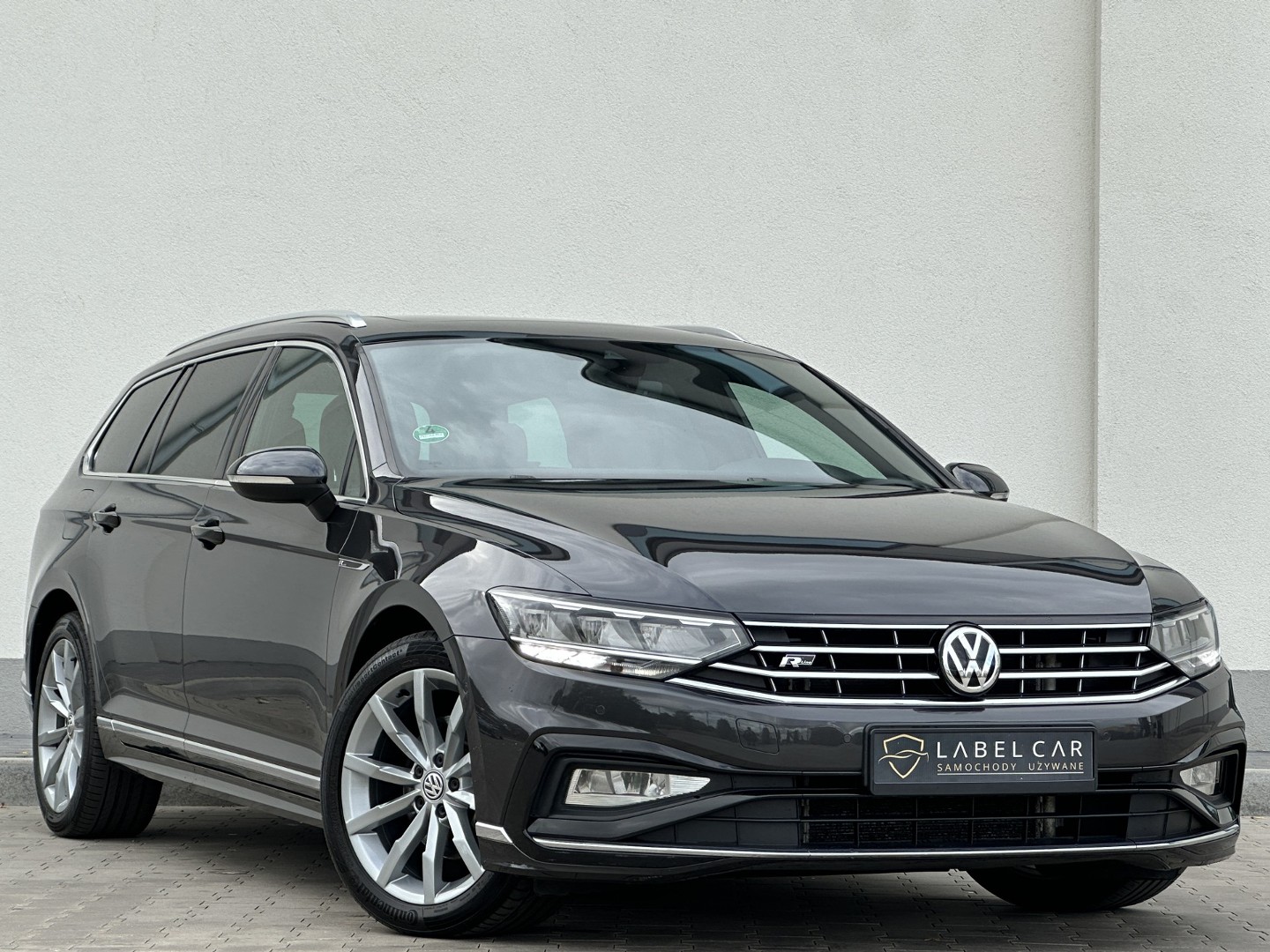 Volkswagen Passat B8 2.0 TDI*150 KM*DSG*R-LINE*LIFT*PANORAMA*LED*VIRTUAL*FULL*