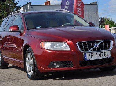 Volvo V70 III-1