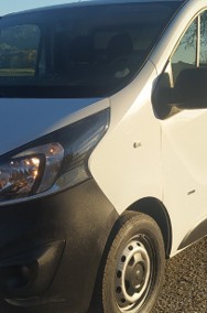 Opel Vivaro-2