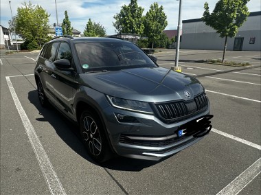Auto zadbane z udokumentowaną książką serwisową  w salonie  skody -1