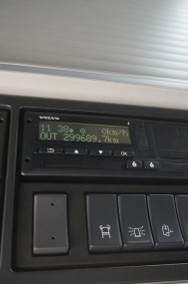 6x2 / 299 tys. km / 2024 / BDF / oś skrętna / ADR / 3 szt._262130-2