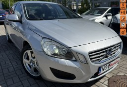 Volvo S60 II automat,hak, opony wielosezonowe