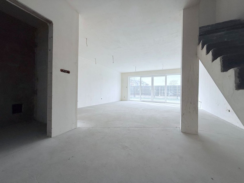 2-u poziomowy apartament z ogródkiem - Więcej