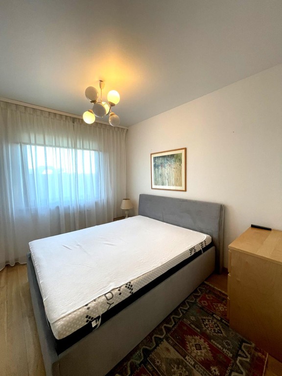 os. Bażantów z bardzo dużym salonem i balkonem - Widok 3