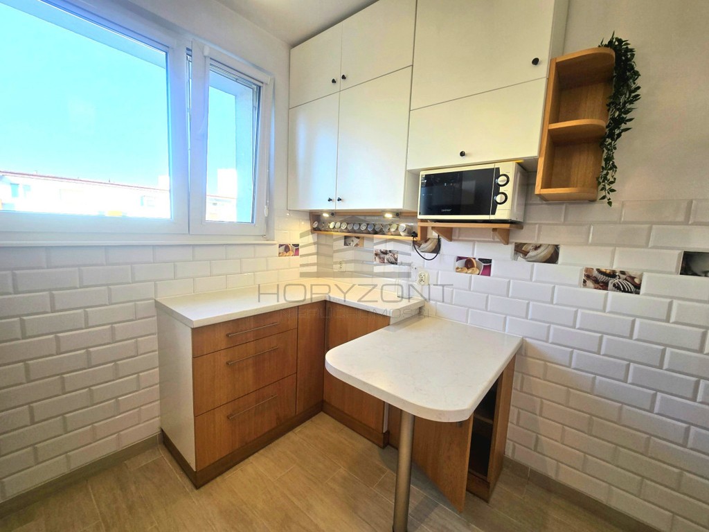 BŁONIE, M-4, blok IVp, balkon, nowa instalacja el. - Więcej