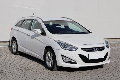 Hyundai i40 , Xenon, Klimatronic, Tempomat, Parktronic,