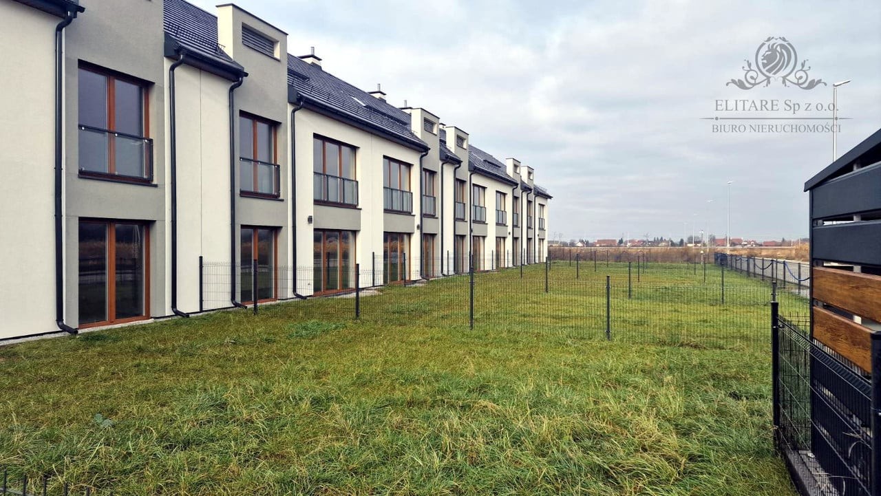 Dom szereg środkowy o pow.130,58m2 na działce 113,90m2, Kąty Wrocławskie