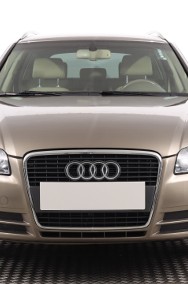 Audi A4 III (B7) , GAZ, Klimatronic, Tempomat, Parktronic,ALU-2