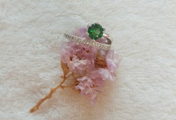 Nowy pierścionek srebrny kolor zielona cyrkonia