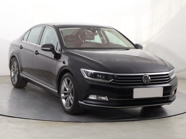 Volkswagen Passat B8 , Salon Polska, Automat, Skóra, Navi, Klimatronic, Tempomat,-1