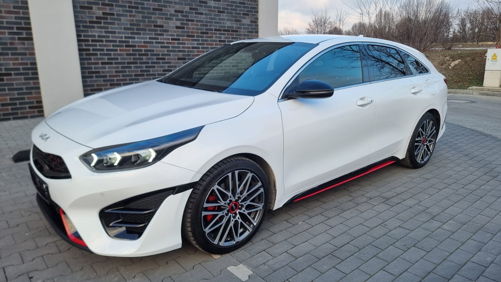 Kia Pro cee'd Serwis w AS0. Wersja GT 204 KM.