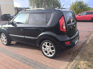 Sprzedam KIa Soul zadbana.-1