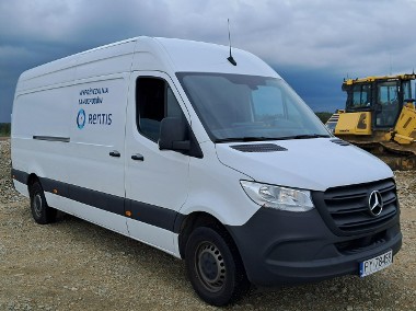 Mercedes-Benz Sprinter-1