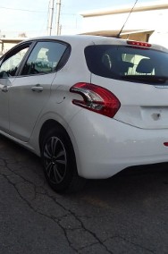 Peugeot 208 I 1.4-2