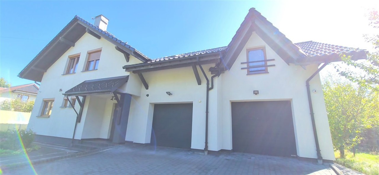 6-room house & single family of 133 m²