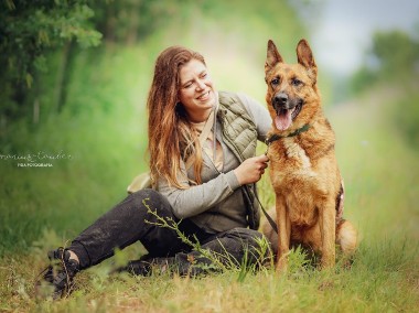 AZĘ chce kontaktu z człowiekiem–bądź na jej samotność lekiem-1