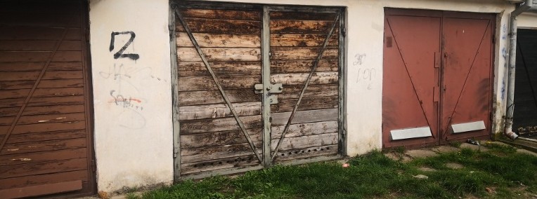 Garaz murowany - Tarnów, Grabowka, rejon ul. Burtnicza-1