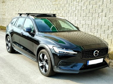 Volvo V60 II V60 Cross Country-1