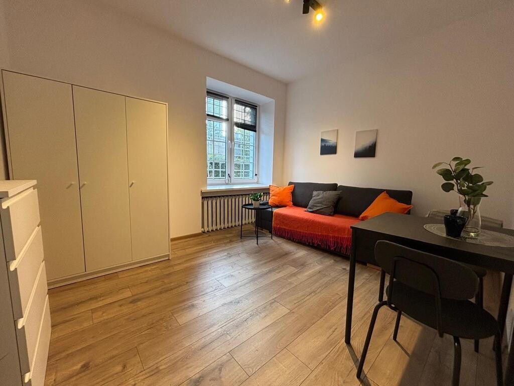 Kawalerka na wynajem, 19 m² Górna, Lokatorska