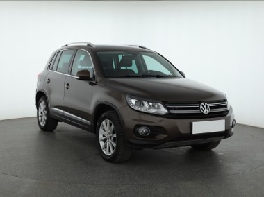 Volkswagen Tiguan , Salon Polska, Serwis ASO, 170 KM, Navi, Xenon, Bi-Xenon,-1