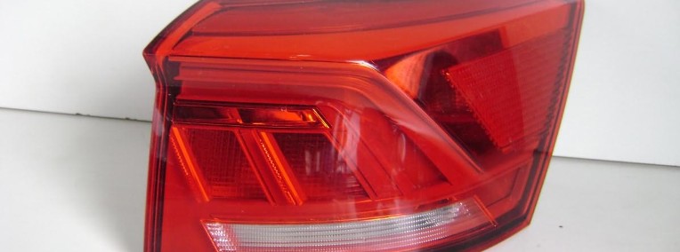 VW T-ROC - LAMPA TYLNA PRAWA LED-1