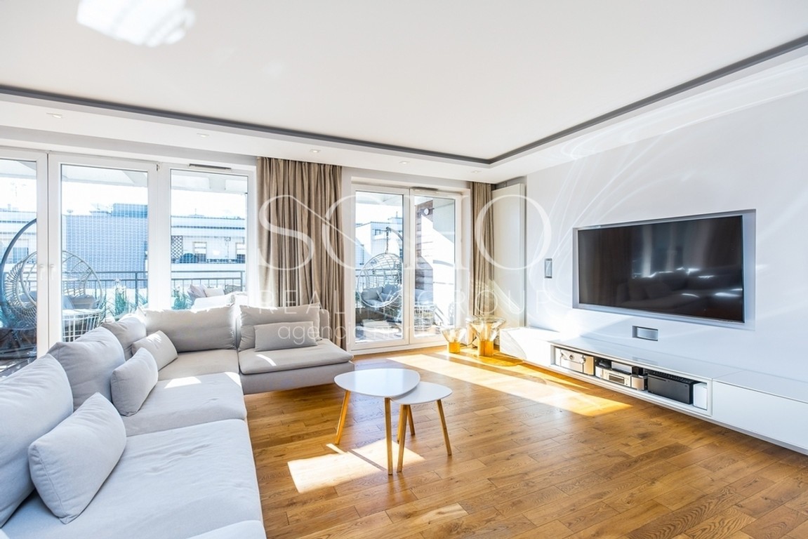 Aktualny Apartament Ostatnie Piętro Wielicka Garaż