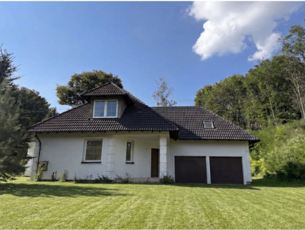 Dom na sprzedaż, 4 pokoje, 228 m², Dys