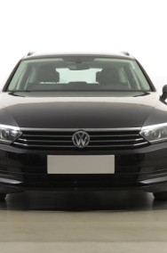 Volkswagen Passat B8 , Salon Polska, 1. Właściciel, VAT 23%, Navi, Klimatronic,-2