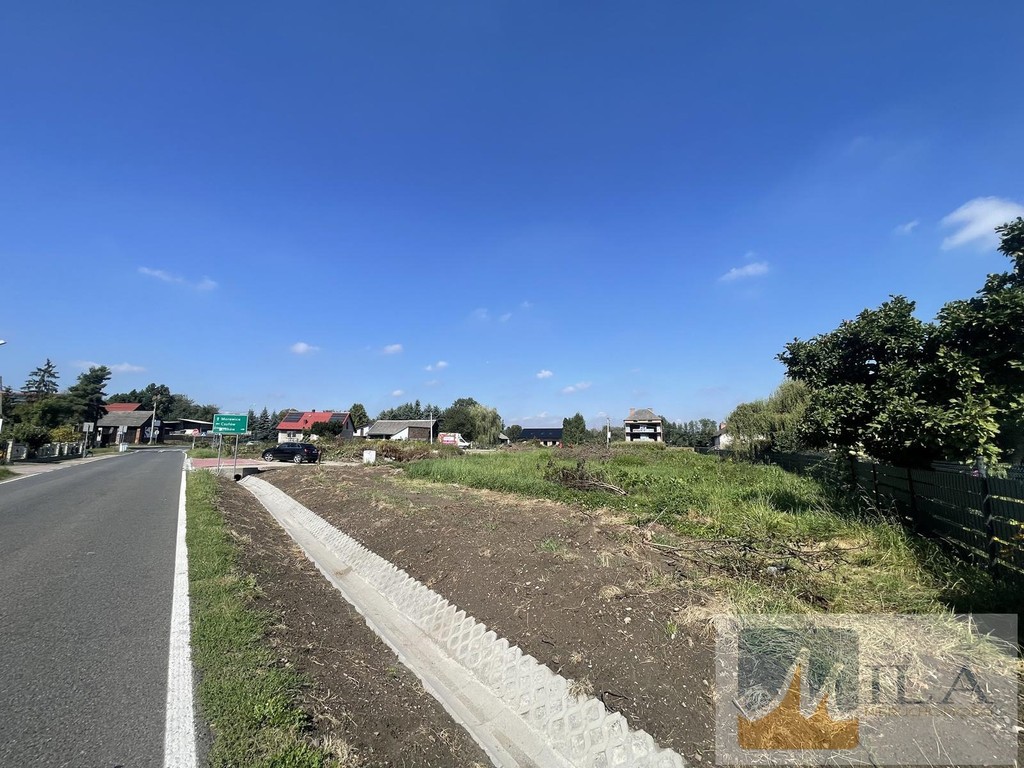 działka 37 ar z pozwoleniem na sklep 600 m² + pizzeria i fryzjer - Więcej